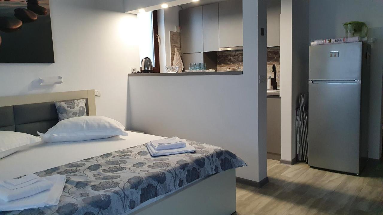 شقة Năvodari  في Casa Andi المظهر الخارجي الصورة